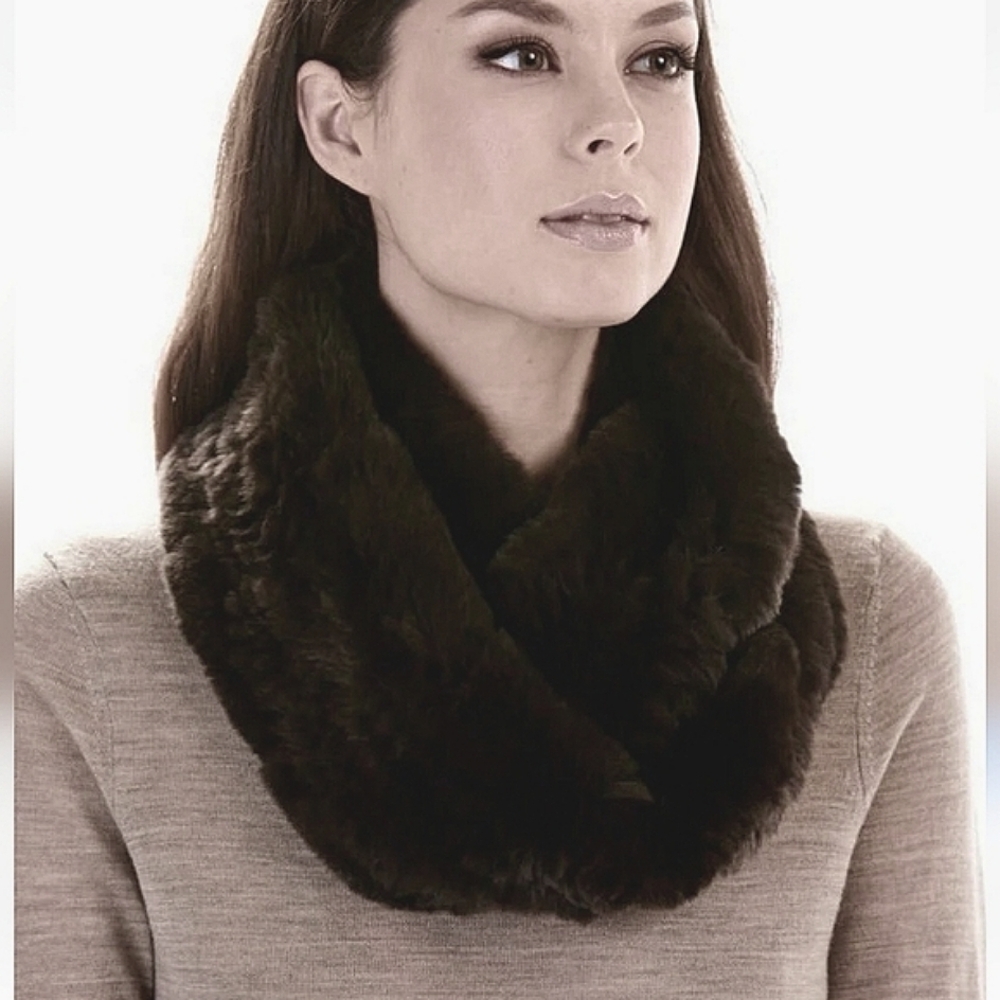 JK Accessories Plush Black Faux Fur Twisted Infinity Neck Scarf